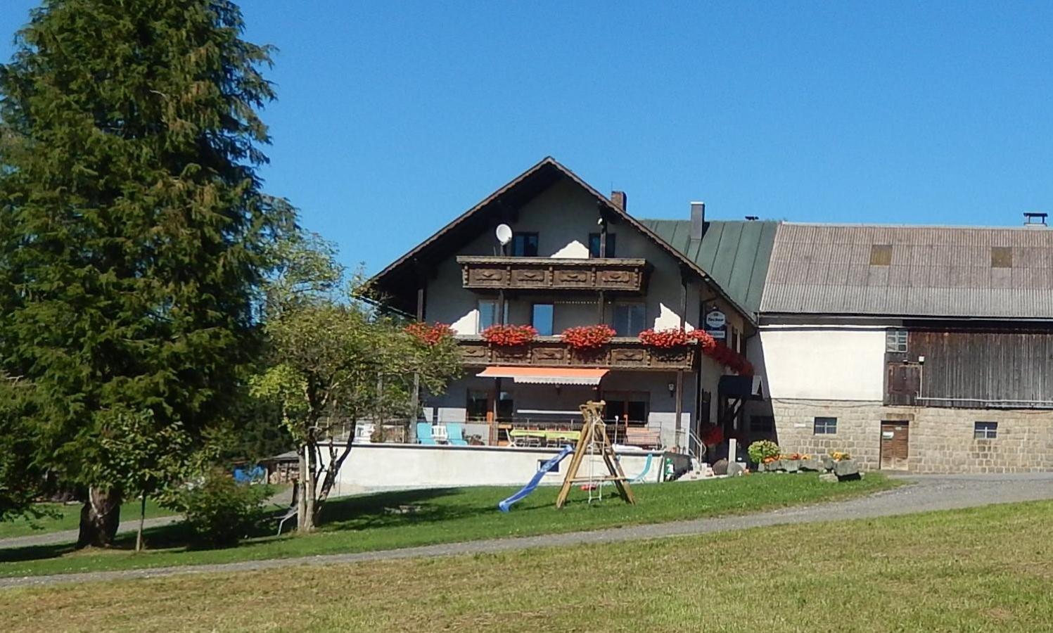 Zum Bergbauern Hotel Waidhaus Exterior photo